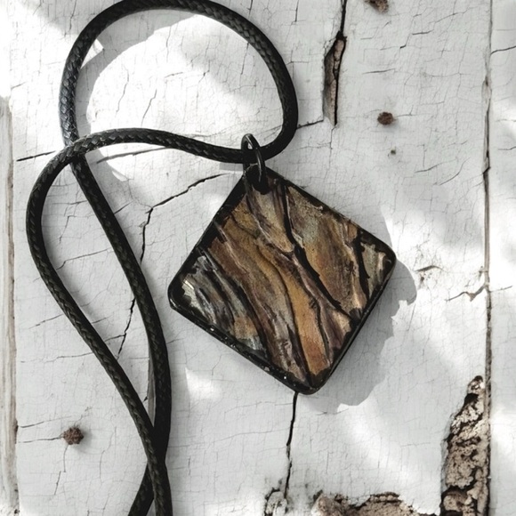 5 For $25💫Cray Cray Alternative Metallic Pendant Necklace - Picture 4 of 5